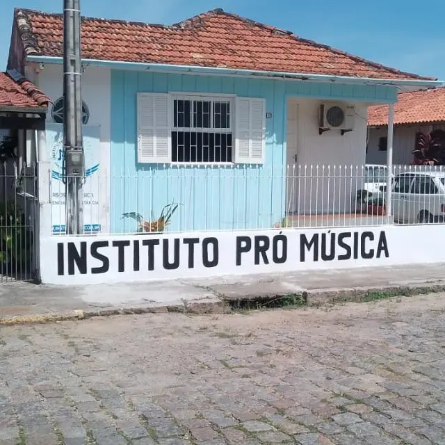 Fachada do Instituto Pró Música, escola de música em Tubarão SC
