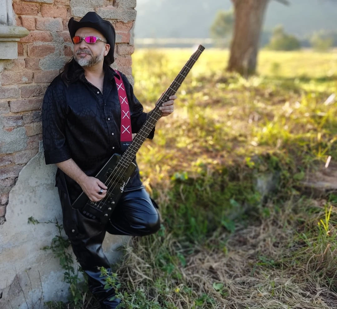 Foto do professor Juliano Demétrio